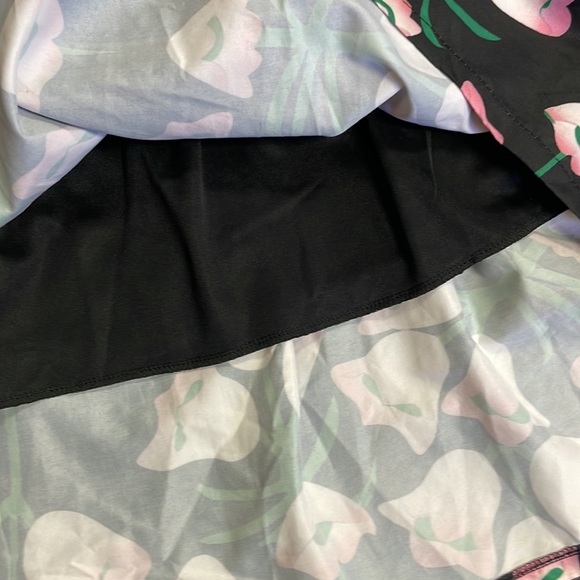 Rose’s skirt - Picture 3 of 5